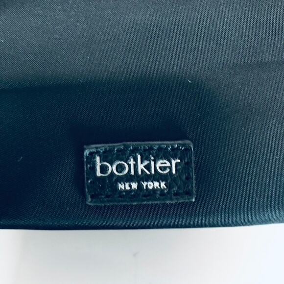 Botkier New York Black Shiny Canvas Faux Leather Small Backpack - Picture 4 of 5